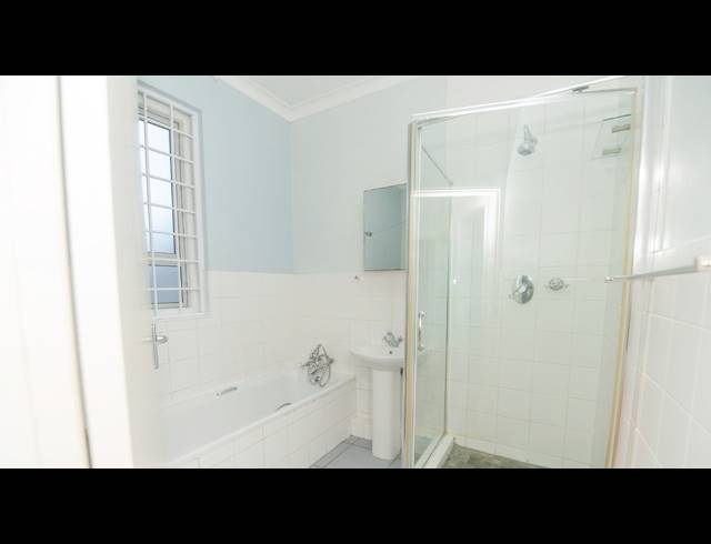 3 BEDROOM APARTMENT FOR SALE IN SUMMERSTRAND